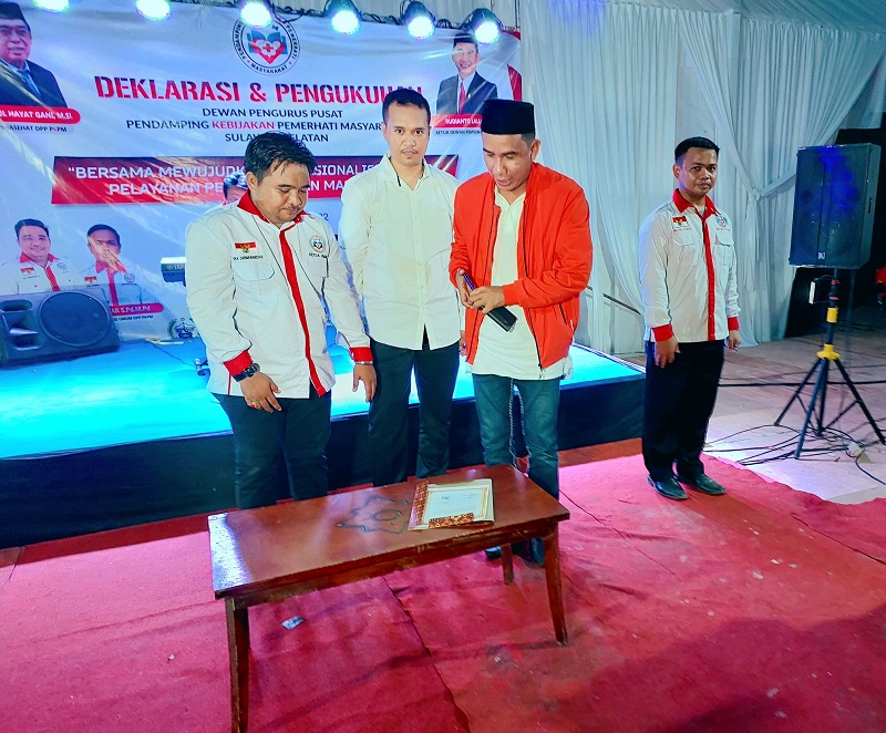 Hadiri Pelantikan PKPM, Rudianto Lallo Janji Sumbang Ambulans